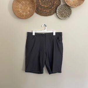Adidas shorts 36’